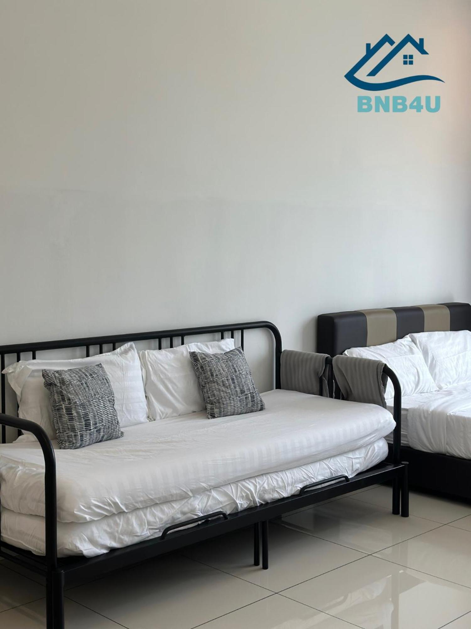 Beacon 2Br Infinity Pool - By Bnb4U George Town Exteriér fotografie
